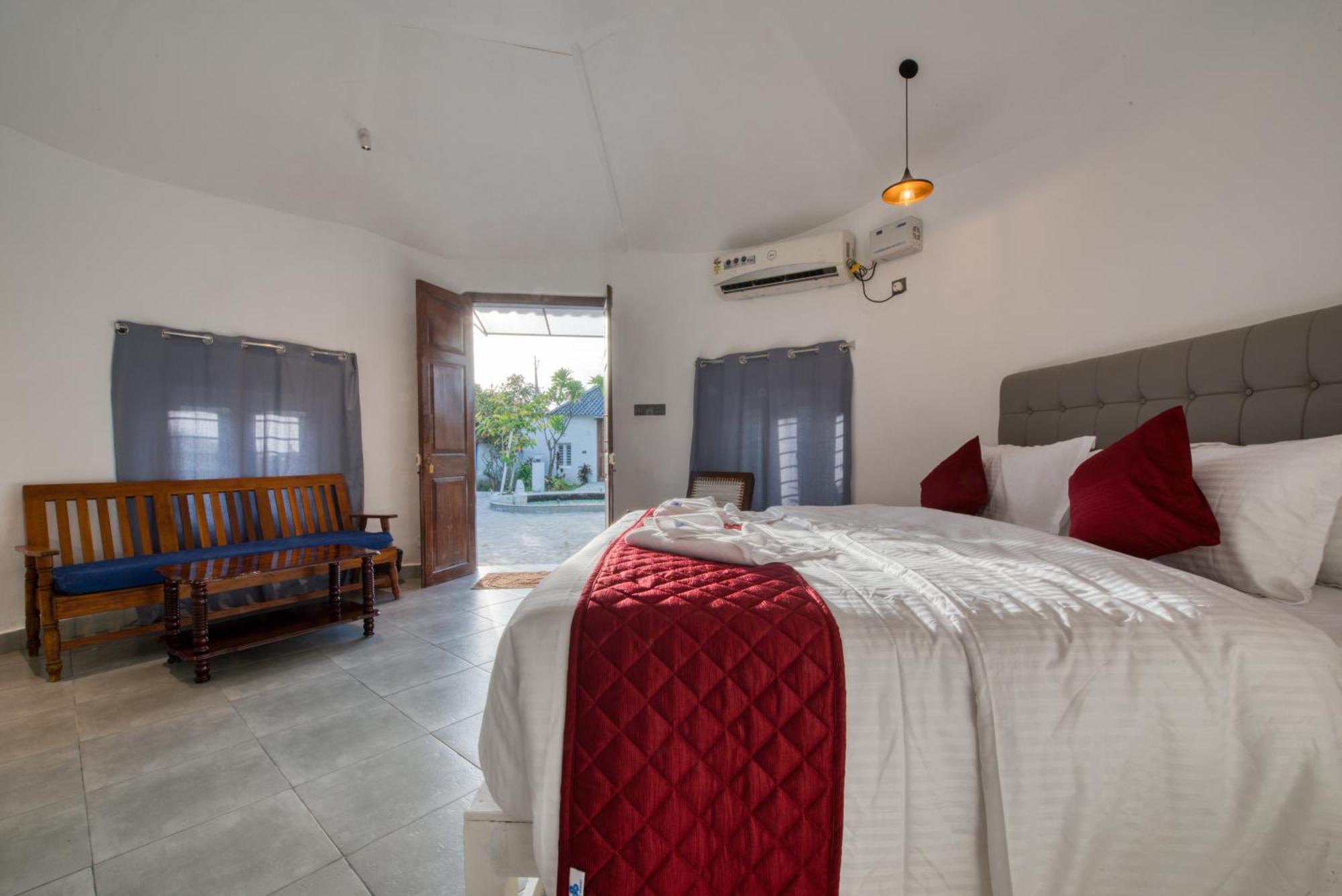 Le Epic Resort Virampattinam Экстерьер фото