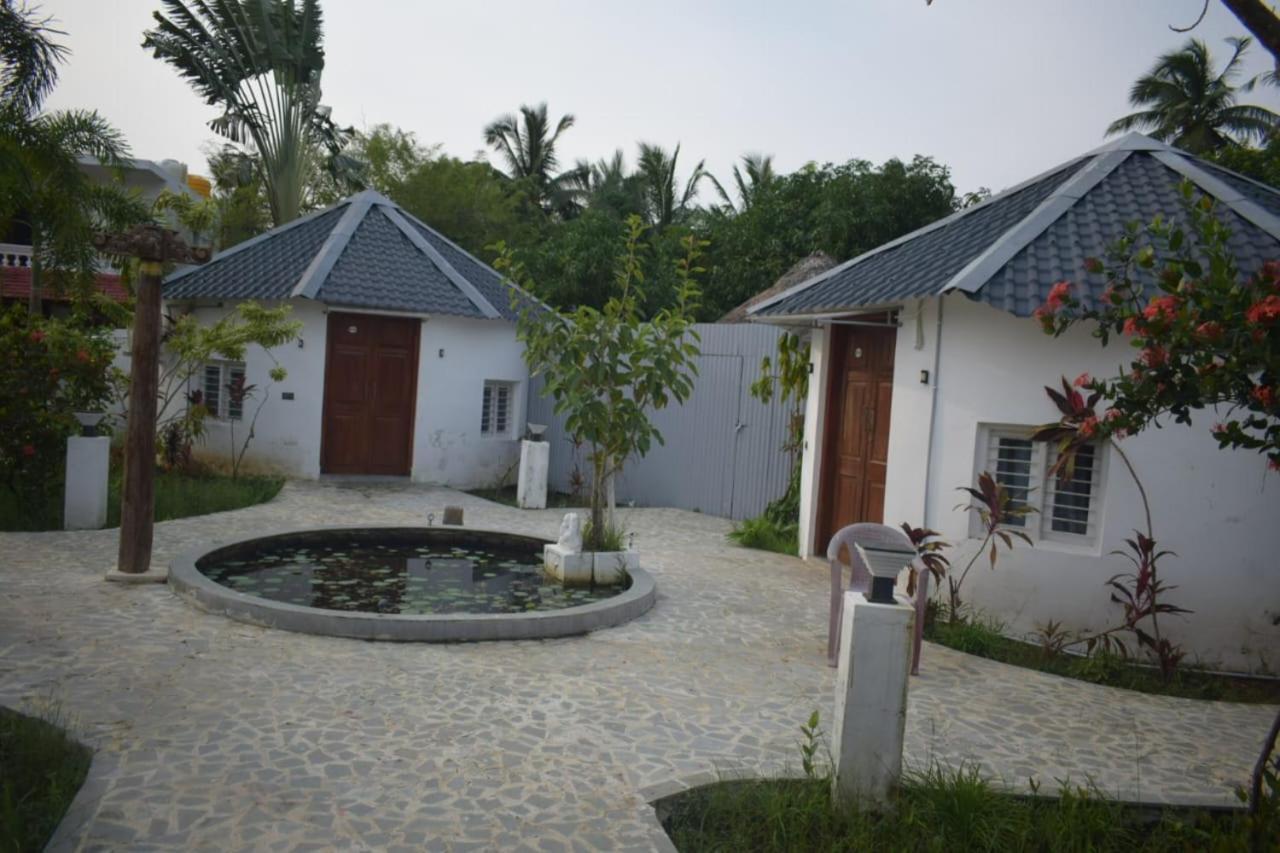 Le Epic Resort Virampattinam Экстерьер фото